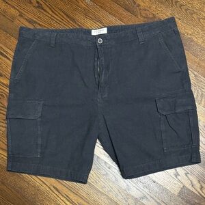 73. Denver Hayes Charcoal Textured Cargo Shorts
